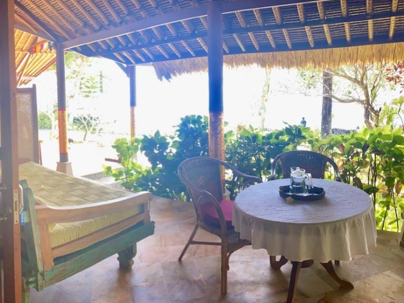 Jasmin-right-858x772